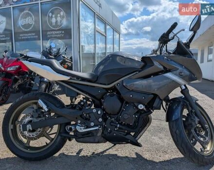 Серый Ямаха XJ6 Diversion, объемом двигателя 0.6 л и пробегом 35 тыс. км за 5699 $, фото 4 на Automoto.ua
