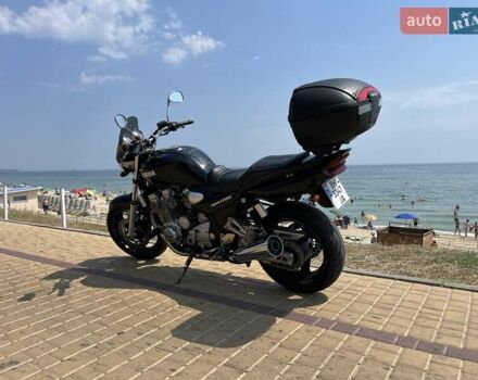 Черный Ямаха XJR 1300, объемом двигателя 1.25 л и пробегом 52 тыс. км за 4000 $, фото 1 на Automoto.ua