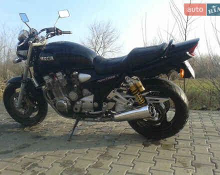 Черный Ямаха XJR 1300, объемом двигателя 0 л и пробегом 34 тыс. км за 5000 $, фото 2 на Automoto.ua