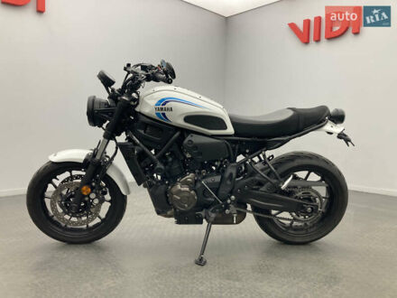 Ямаха XSR 2022 в Киеве на Automoto.ua Белый Ямаха XSR, объемом двигателя 0.69 л и пробегом 9 тыс. км за 8441 $, фото 1 на Automoto.ua