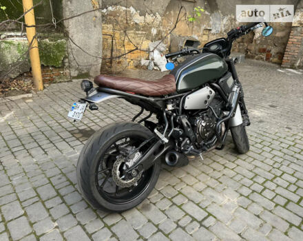Черный Ямаха XSR, объемом двигателя 0.7 л и пробегом 20 тыс. км за 7000 $, фото 4 на Automoto.ua