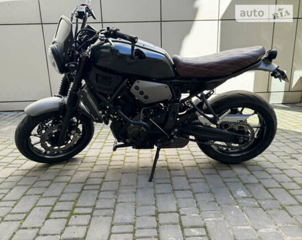 Черный Ямаха XSR, объемом двигателя 0.7 л и пробегом 20 тыс. км за 7000 $, фото 2 на Automoto.ua
