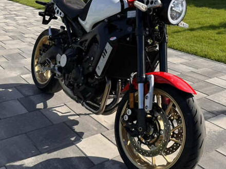 Ямаха XSR 2021 у Дніпро (Дніпропетровську) на Automoto.ua Чорний Ямаха XSR, об'ємом двигуна 0.9 л та пробігом 4 тис. км за 10900 $, фото 1 на Automoto.ua