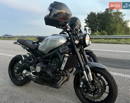 Серый Ямаха XSR, объемом двигателя 0.9 л и пробегом 30 тыс. км за 8500 $, фото 4 на Automoto.ua