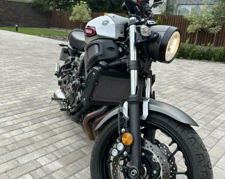 Синий Ямаха XSR, объемом двигателя 0.7 л и пробегом 3 тыс. км за 8500 $, фото 3 на Automoto.ua