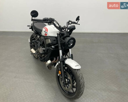 Белый Ямаха XSR 700, объемом двигателя 0 л и пробегом 1 тыс. км за 9959 $, фото 5 на Automoto.ua