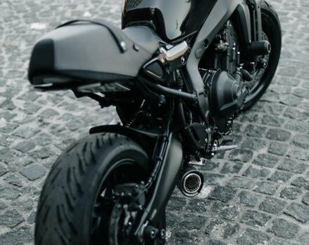Черный Ямаха XSR 900, объемом двигателя 0.9 л и пробегом 10 тыс. км за 12500 $, фото 16 на Automoto.ua