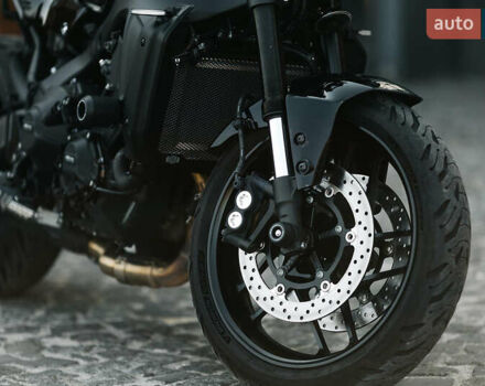 Черный Ямаха XSR 900, объемом двигателя 0.9 л и пробегом 10 тыс. км за 12500 $, фото 5 на Automoto.ua