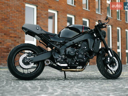 Ямаха XSR 900 2023 в Днепре (Днепропетровске) на Automoto.ua Черный Ямаха XSR 900, объемом двигателя 0.9 л и пробегом 10 тыс. км за 12500 $, фото 1 на Automoto.ua