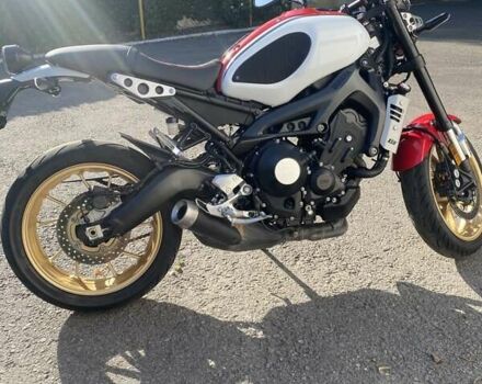 Красный Ямаха XSR 900, объемом двигателя 0.85 л и пробегом 4 тыс. км за 11000 $, фото 8 на Automoto.ua