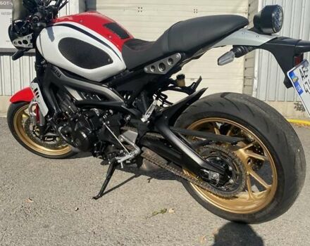 Красный Ямаха XSR 900, объемом двигателя 0.85 л и пробегом 4 тыс. км за 11000 $, фото 9 на Automoto.ua