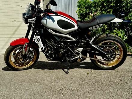 Ямаха XSR 900 2021 в Днепре (Днепропетровске) на Automoto.ua Красный Ямаха XSR 900, объемом двигателя 0.85 л и пробегом 4 тыс. км за 11000 $, фото 1 на Automoto.ua
