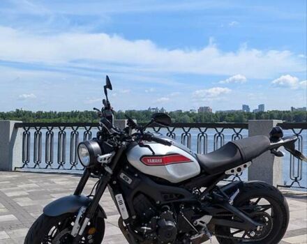 Ямаха XSR 900, об'ємом двигуна 0.85 л та пробігом 18 тис. км за 11000 $, фото 9 на Automoto.ua