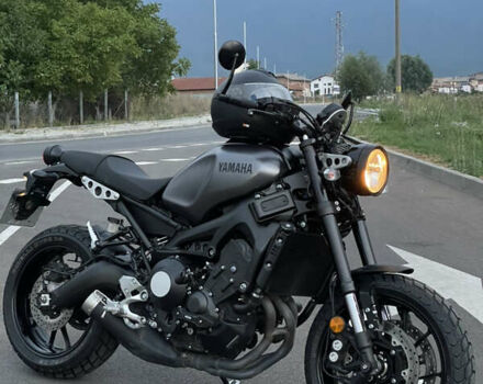 Серый Ямаха XSR 900, объемом двигателя 0.85 л и пробегом 19 тыс. км за 10629 $, фото 9 на Automoto.ua