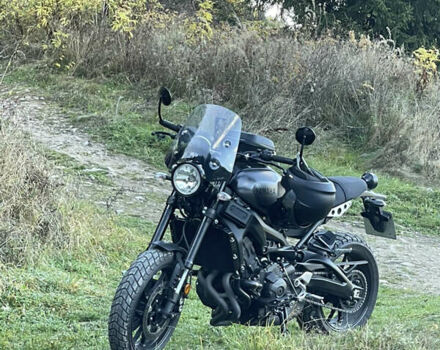 Серый Ямаха XSR 900, объемом двигателя 0.85 л и пробегом 19 тыс. км за 10629 $, фото 6 на Automoto.ua