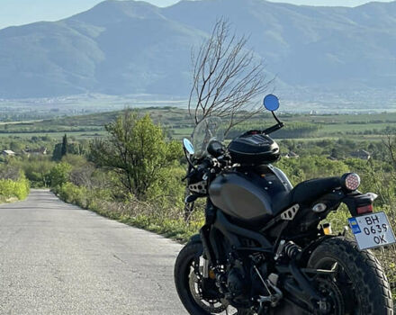 Серый Ямаха XSR 900, объемом двигателя 0.85 л и пробегом 19 тыс. км за 10629 $, фото 5 на Automoto.ua