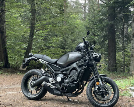Серый Ямаха XSR 900, объемом двигателя 0.85 л и пробегом 19 тыс. км за 10629 $, фото 4 на Automoto.ua