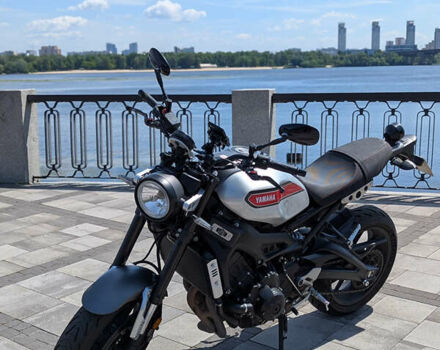 Серый Ямаха XSR 900, объемом двигателя 0.85 л и пробегом 19 тыс. км за 10500 $, фото 7 на Automoto.ua