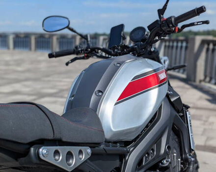 Серый Ямаха XSR 900, объемом двигателя 0.85 л и пробегом 19 тыс. км за 10500 $, фото 13 на Automoto.ua