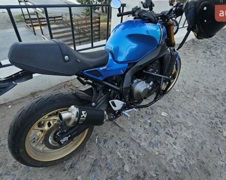 Синий Ямаха XSR 900, объемом двигателя 0.9 л и пробегом 3 тыс. км за 14000 $, фото 4 на Automoto.ua