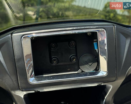 Синий Ямаха XVS 1300, объемом двигателя 1.3 л и пробегом 25 тыс. км за 8700 $, фото 22 на Automoto.ua