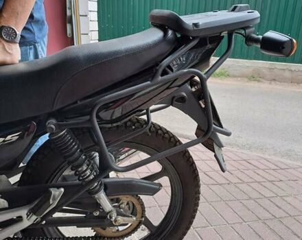 Чорний Ямаха YBR125, об'ємом двигуна 0.12 л та пробігом 6 тис. км за 1625 $, фото 4 на Automoto.ua