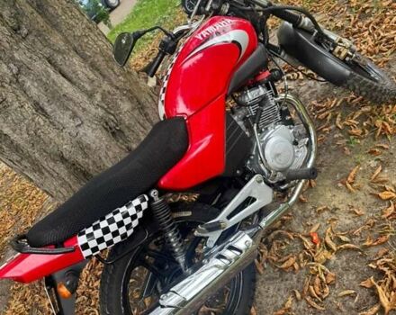 Красный Ямаха YBR125, объемом двигателя 0.12 л и пробегом 32 тыс. км за 1100 $, фото 1 на Automoto.ua
