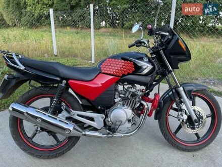 Ямаха YBR125 2017 в Киеве на Automoto.ua Ямаха YBR125, объемом двигателя 0 л и пробегом 47 тыс. км за 1400 $, фото 1 на Automoto.ua
