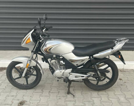 Сірий Ямаха YBR125, об'ємом двигуна 0.12 л та пробігом 49 тис. км за 950 $, фото 2 на Automoto.ua