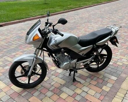 Серый Ямаха YBR125, объемом двигателя 0.12 л и пробегом 36 тыс. км за 1800 $, фото 6 на Automoto.ua