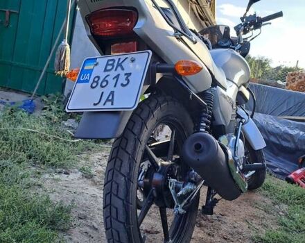 Сірий Ямаха YBR125, об'ємом двигуна 0.12 л та пробігом 1 тис. км за 1900 $, фото 1 на Automoto.ua