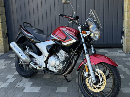 Ямаха YBR 250 2011 у Новомосковске на Automoto.ua Червоний Ямаха YBR 250, об'ємом двигуна 0.25 л та пробігом 13 тис. км за 2600 $, фото 1 на Automoto.ua