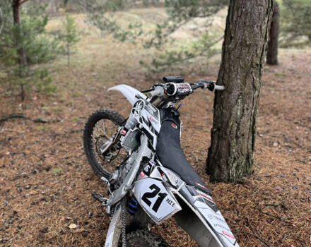 Ямаха YZ 250F, объемом двигателя 0.25 л и пробегом 70 тыс. км за 3200 $, фото 3 на Automoto.ua