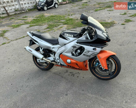 Серый Ямаха YZF 600R Thundercat, объемом двигателя 0.6 л и пробегом 28 тыс. км за 3600 $, фото 1 на Automoto.ua