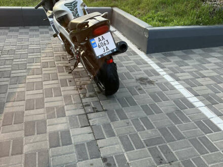 Ямаха YZF 600R Thundercat 2006 в Киеве на Automoto.ua Серый Ямаха YZF 600R Thundercat, объемом двигателя 0 л и пробегом 18 тыс. км за 5200 $, фото 1 на Automoto.ua