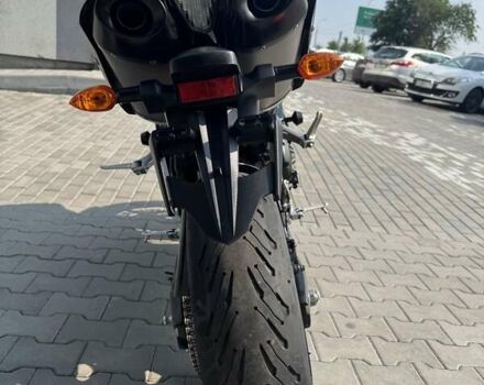 Черный Ямаха YZF R1, объемом двигателя 1 л и пробегом 33 тыс. км за 10699 $, фото 8 на Automoto.ua