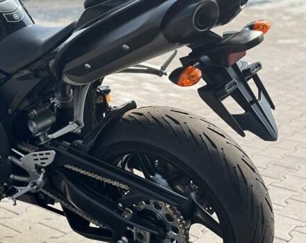 Черный Ямаха YZF R1, объемом двигателя 1 л и пробегом 33 тыс. км за 10699 $, фото 25 на Automoto.ua