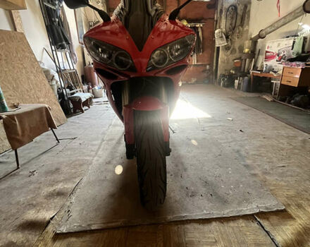 Червоний Ямаха YZF R1, об'ємом двигуна 1 л та пробігом 50 тис. км за 8000 $, фото 5 на Automoto.ua