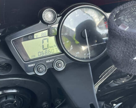 Ямаха YZF R1, объемом двигателя 1 л и пробегом 68 тыс. км за 6000 $, фото 9 на Automoto.ua