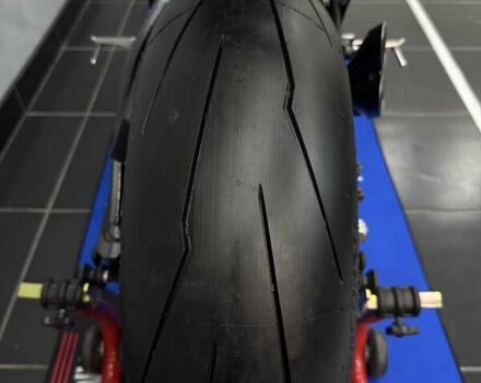 Ямаха YZF R1, объемом двигателя 0 л и пробегом 7 тыс. км за 22700 $, фото 2 на Automoto.ua