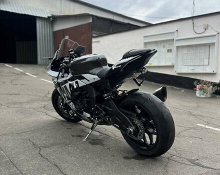 Ямаха YZF R1, объемом двигателя 1 л и пробегом 2 тыс. км за 23000 $, фото 5 на Automoto.ua