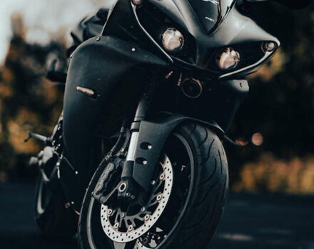 Ямаха YZF R1, объемом двигателя 1 л и пробегом 29 тыс. км за 10200 $, фото 1 на Automoto.ua