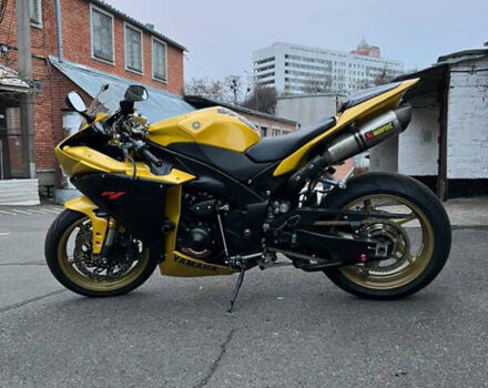 Желтый Ямаха YZF R1, объемом двигателя 1 л и пробегом 32 тыс. км за 9000 $, фото 3 на Automoto.ua