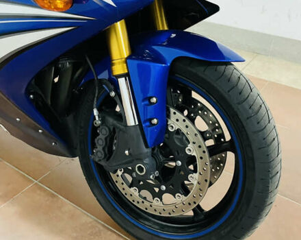 Синий Ямаха YZF R1, объемом двигателя 1 л и пробегом 33 тыс. км за 9800 $, фото 1 на Automoto.ua