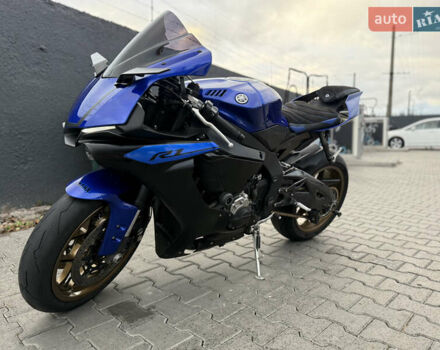 Синий Ямаха YZF R1, объемом двигателя 1 л и пробегом 27 тыс. км за 17600 $, фото 4 на Automoto.ua