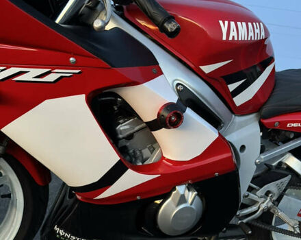 Красный Ямаха YZF R6, объемом двигателя 0.6 л и пробегом 40 тыс. км за 4100 $, фото 9 на Automoto.ua