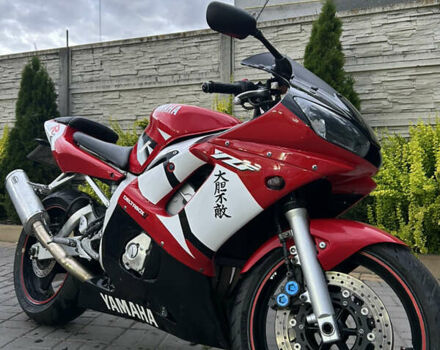 Красный Ямаха YZF R6, объемом двигателя 0.6 л и пробегом 50 тыс. км за 4400 $, фото 9 на Automoto.ua
