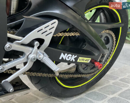 Красный Ямаха YZF R6, объемом двигателя 0.6 л и пробегом 30 тыс. км за 5950 $, фото 8 на Automoto.ua