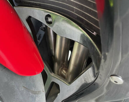 Красный Ямаха YZF R6, объемом двигателя 0.6 л и пробегом 30 тыс. км за 5950 $, фото 9 на Automoto.ua