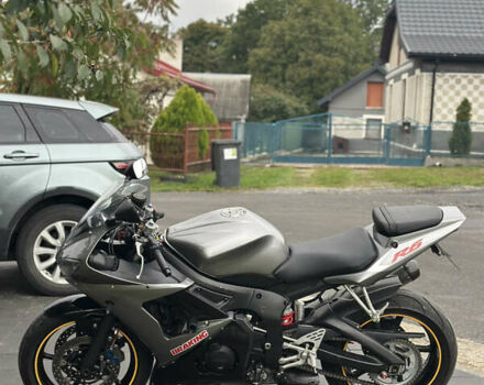 Серый Ямаха YZF R6, объемом двигателя 0.6 л и пробегом 36 тыс. км за 5400 $, фото 4 на Automoto.ua